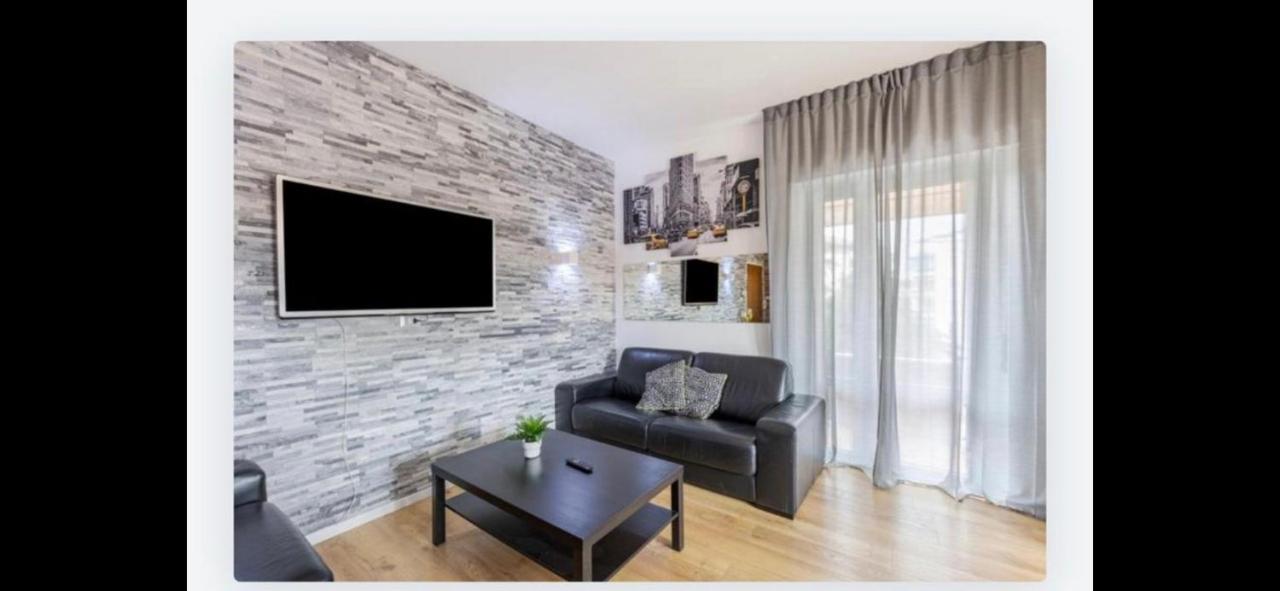 Queen East Verona Apartments المظهر الخارجي الصورة