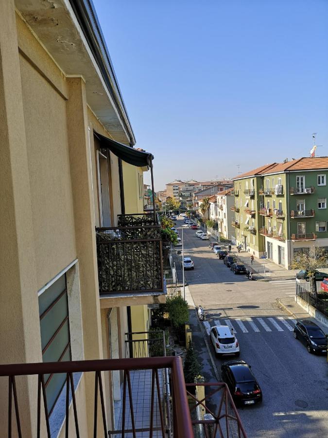 Queen East Verona Apartments المظهر الخارجي الصورة